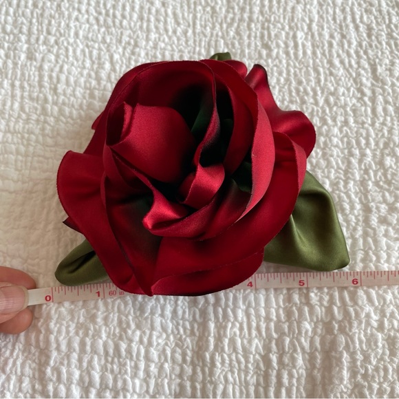 Rose Fabric Pin, Rose Lapel Pin, Vintage Red Rose Pin - Picture 4 of 5